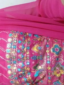 Lehnga Choli Dupatta Shrug