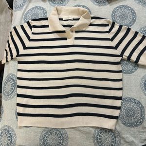 A cute plain white & black top
