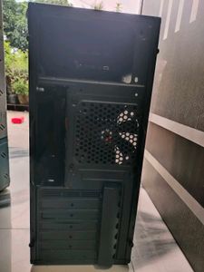 New Mid Tower Gaming Cabinet With Bottom