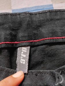 Beautiful Women&#39;s Black Jeans
