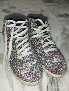Flower Pattern Shoes