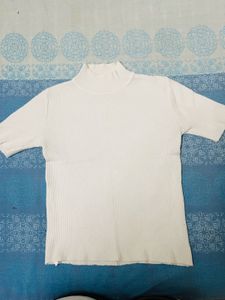 White Crop Top🤍