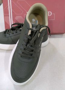 Woodland PU sneakers size 9🔥👟