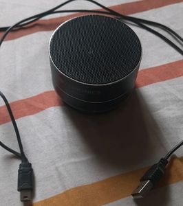Zebronics Bluetooth speaker with mic