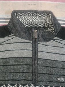 XXL  44 -46 Striped Gray Pullover Sweater