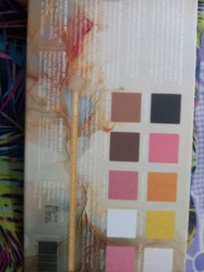 eyeshadow palette