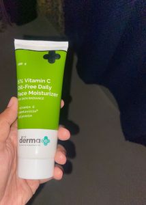 The Derma.Co Vitamin C Face Moisturizer