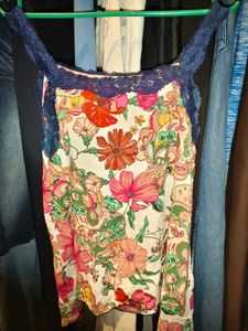 🎄Buy 1, Get 1 Free🎁Floral Lace Trim Tank Top