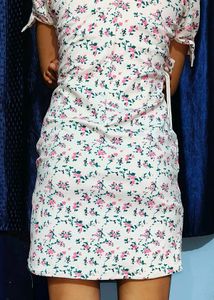 white floral print sheath dress Bodycon