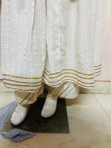 White &amp; Gold Embroidered Salwar Kameez