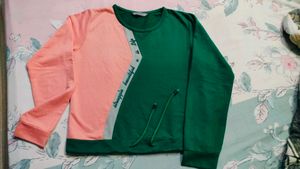 Colorblock Graphic Sweatshirt Top