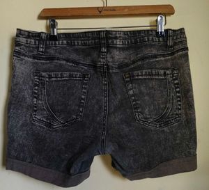 BOGO🎁Buy One Get 1 Free🎁Grey Denim Shorts