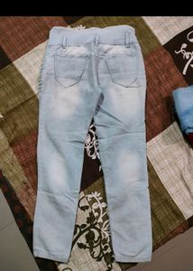 Jeans(Quite High Waisted )