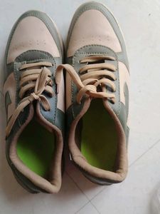 Sports Shoes