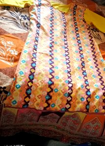 Yellow 🟡💛 Kurti -with Beautiful Printed Design