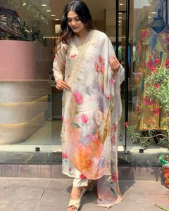 Tabby Silk Floral Kurta Set