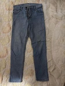 Light Wash Denim Mom Jeans