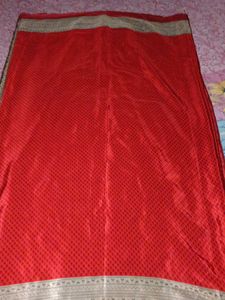 Red &amp; Grey Crape Saree