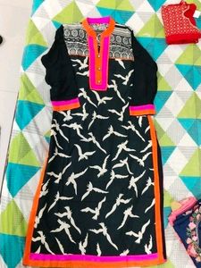 Bird Print Kurti with Neon Trim