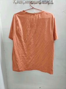 Orange Tshirt