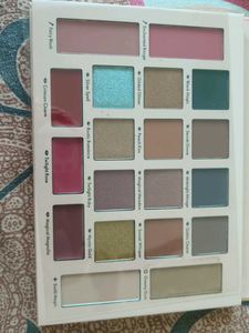 Oriflame Eyeshadow Palette