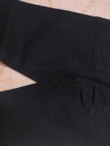 Skinny Black Jeans (dnmx)