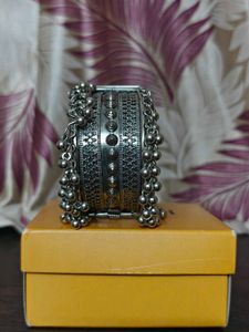 Oxidised Statement Bangle — Like New