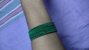 Thread Bangles - Red and Green