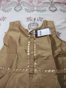 New Ethnic Blouse And Skirt