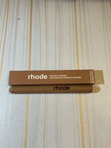 Rhode Peptide Lip Shape ( Lunge) Shade