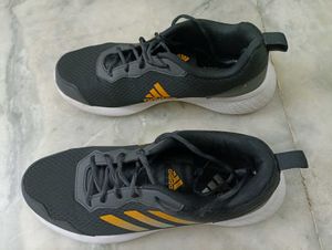 Adidas Shoes Size 8