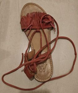 Pink Flat Sandal With Knot Style For Women