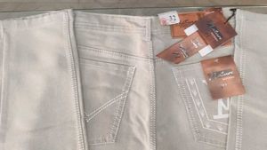 Men&#39;s Jeans