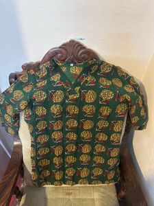 Green &amp; Yellow Printed Tunic Tops With Navy Jeans