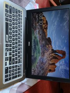 Dell Laptop Inspiron 15 7th Gen Intel Core i3