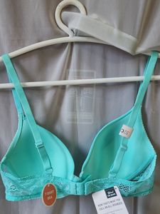 T.shirt Bra