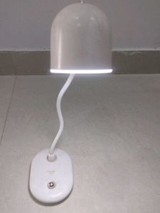 Modern LED Desk Lamp - White