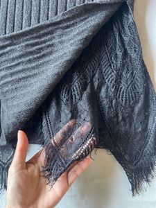 Ribbed Knit Skirt w/ Lace Trim