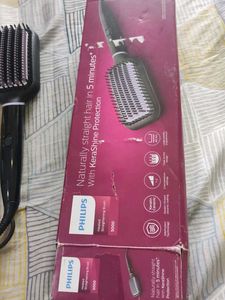 Last Price - Philips Heated Straightening Brush