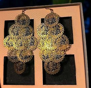 Gold Floral Earrings