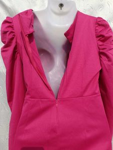 Chic Pink V-Neck Mini Dress💕