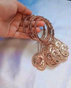 Elegant Bangle Set of 4