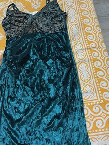 Elegant Emerald Velvet Dress