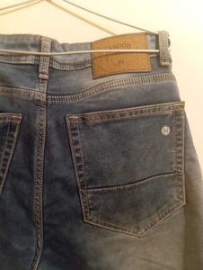 RHOOD SHORT JEANS