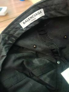 Balenciaga Authentic Cap