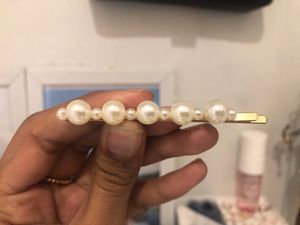 Beautiful Coquette Pearl Clip