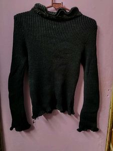 Ruffled Knit Cardigan