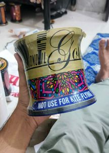 Mono. Fill Gold String Kite