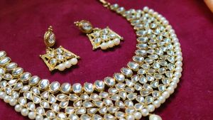 Kundan Necklace &amp; Earring Set