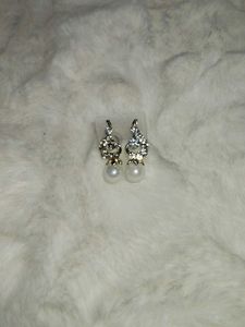 Pearl Drop Earrings